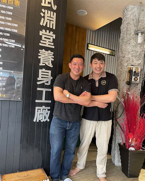 杜汶澤喱騷 chapman to's late show. 武淵堂養身工廠 - 是的!你們沒有看錯! 是超級巨星香港天王杜汶澤蒞臨本店了... | Facebook