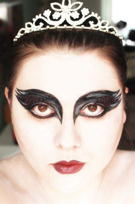 25 Wonderful Black Swan Eye Makeup