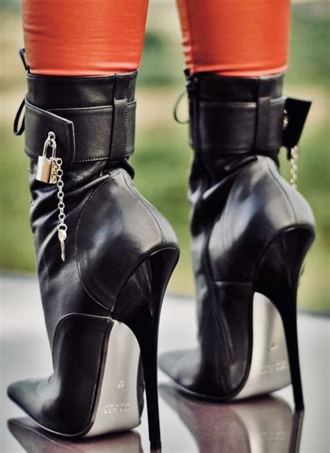 Pin By Topps Mack On Toya S Tales Show Me Your Style Personality In 2022 High Heel Boots