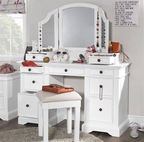 3 out of 5 stars with 1 ratings. Gainsborough white dressing table set.Dressing table ...