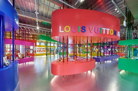 Sugawaradaisuke Designs Colorful Pop Up Louis Vuitton Store In Tokyo
