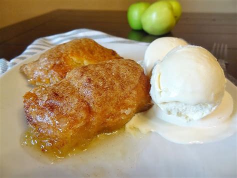 This version uses sliced apples with brown sugar and cinnamon, topped with a crunchy oat topping and baked until bubbly. The Pioneer Woman's Apple Dumplings | Dessert recipes easy ...