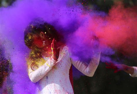 What Is Holi Facts Myths And Dates Of The Hindu Festival Of Colors 2019