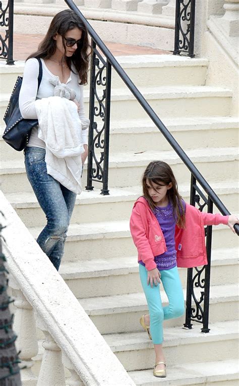 Katie Holmes And Suri Cruise From The Big Picture Today S Hot Photos E News