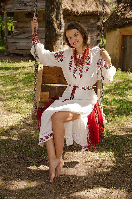 Ukraine From Iryna Traditional Fashion Traditional Dresses Moda