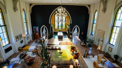 Zillow Gone Wild gets HGTV treatment with real estate show in 2024