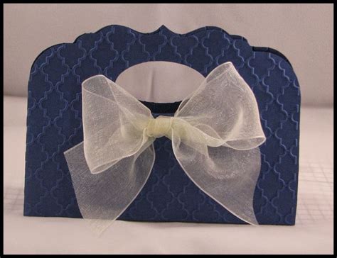 Use your cricut or printer to make these gift boxes for graduates. 10 best Cricut Templates for Boxes images on Pinterest ...