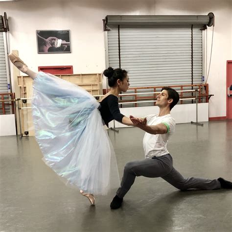 In Cinderella Southern California Ballet Takes A Classic And Gives