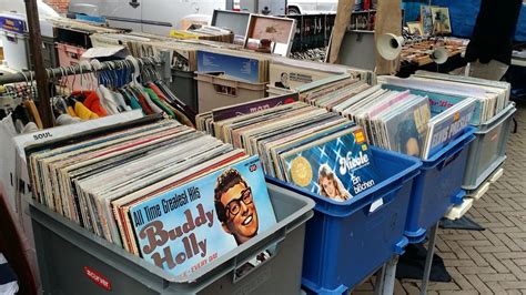 Best Places To Buy And Sell Vinyl Records Online Devoted To Vinyl