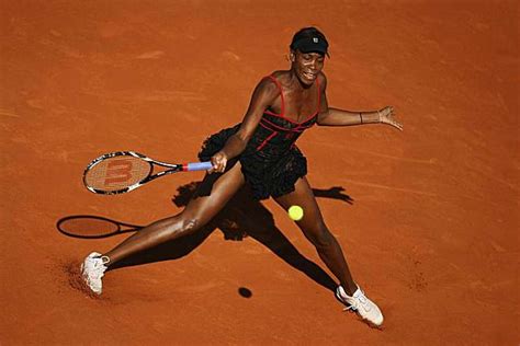 Venus Williams Looks Sharp In 1st Round Win