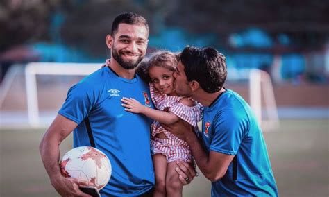 المقاولون يتوعد مجلي بسبب الزمالك: عمرو السولية يقرر مقاضاة المتحرشين بابنته.. اعرفوا ...