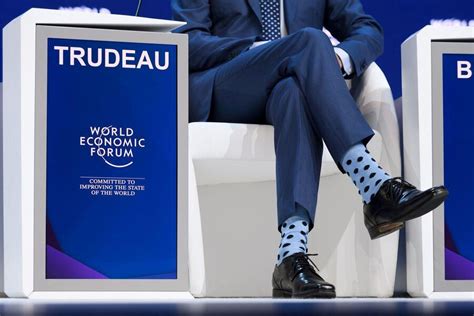 Les Mille Et Un Costumes De Justin Trudeau Tva Nouvelles