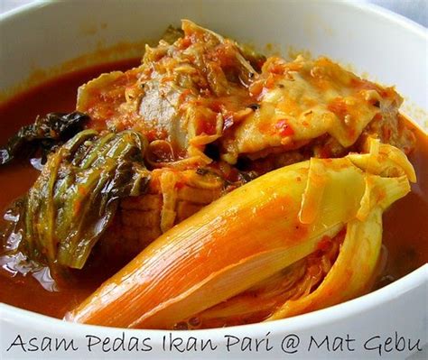 (in the united states, even in california, it's almost impossible to find fish commonly found in malaysia.) i love pomfret and it's a good substitute for assam pedas. ASAM PEDAS IKAN PARI - Dapur Tanpa Sempadan