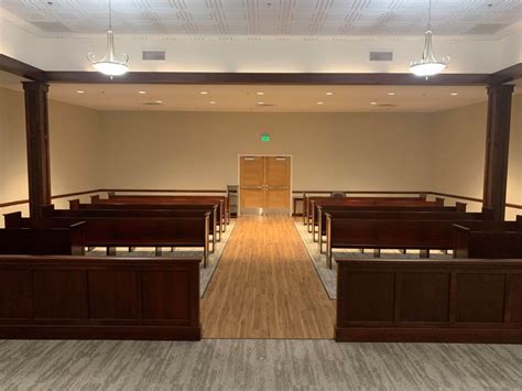 Магазин товаров для дома, шопинг и розничная торговля. Courtroom | Hale Manufacturing