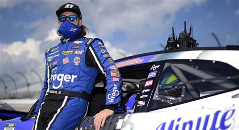 I can't recommend nascar 08 unless u want an easy game with no challanges. Fantasy: Run with Ricky Stenhouse Jr. at Daytona | NASCAR