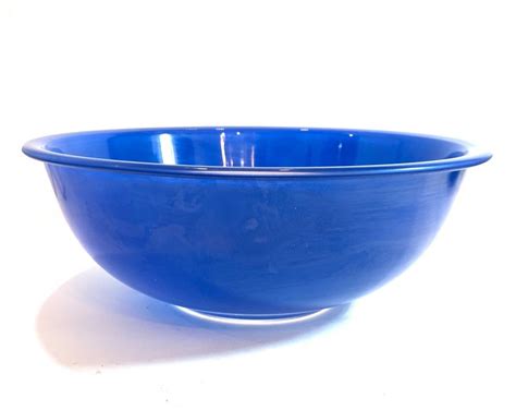 Large Blue Pyrex Mixing Bowl In Excellent Vintage Condition Clear Bottom 11” In Diameter 326
