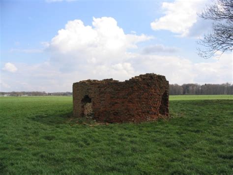 De serie verhaalt over de rijke. Kasteel Swanenburg te Gendringen / Gelderland Nederland