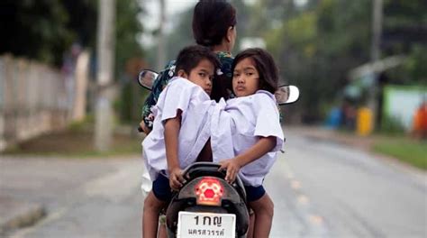 Conjoined Thai Twin Sisters Pin And Pan Say They Dont Want To Be