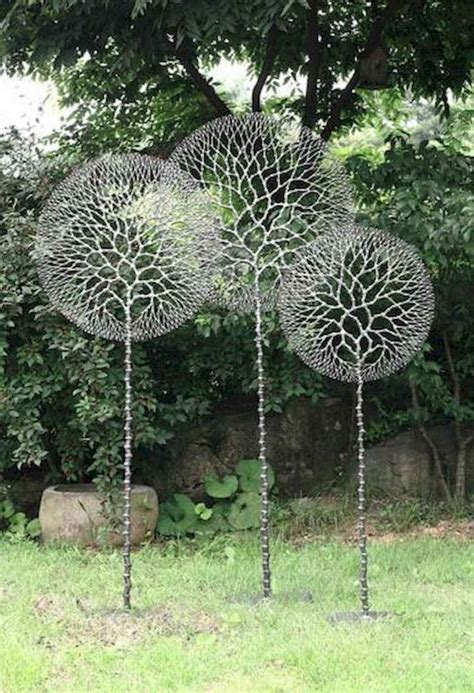 Cool And Unique Diy Garden Art Ideas For Attractive Garden 65 Garden