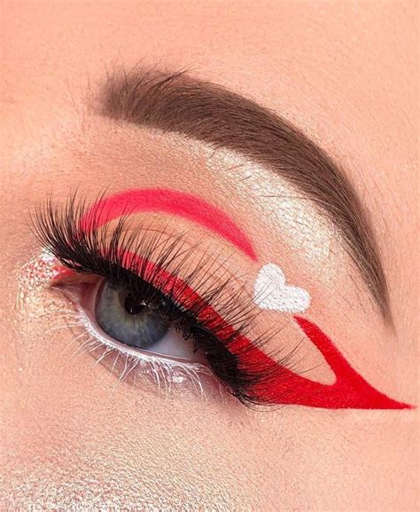 Red Eyeliner Makeup Cute Eye Makeup Dope Makeup Creative Eye Makeup