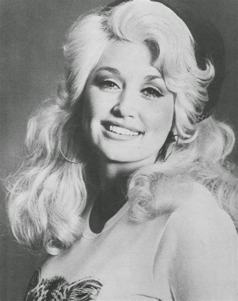 20 beautiful portrait photos of dolly parton in the 1970s ~ vintage everyday