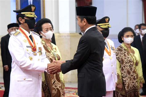 Harga Pangan Dan Inflasi Pesan Presiden Jokowi Saat Melantik Sultan