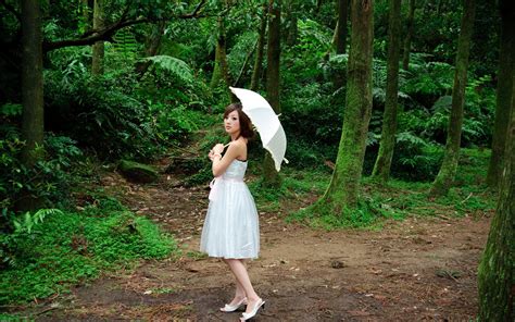 Wallpaper Sunlight Forest Women Model Nature Asian Umbrella Dress Green Jungle