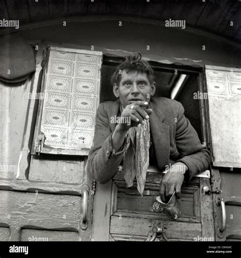 Gypsies Living In Kent In 1961 Stock Photo Alamy