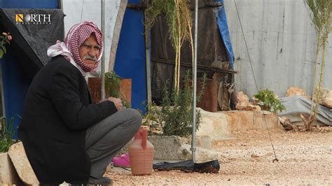 مفوضية اللاجئين للعام الثاني عشر النازحون السوريون يعيشون شتاءً قاسياً