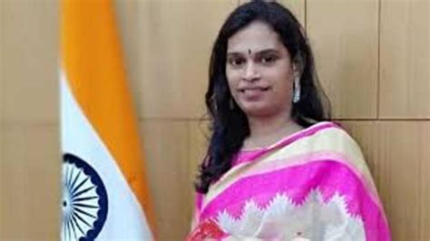 Telangana Assembly Elections 2018 Transgender Candidate Who Went