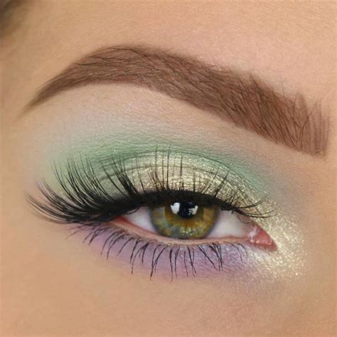 15 Stunning Eye Makeup Ideas For Green Eyes Eye Shadow Green Eye