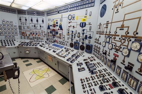 19 Beautiful And Ludicrous Control Panels Control Panels Savannah