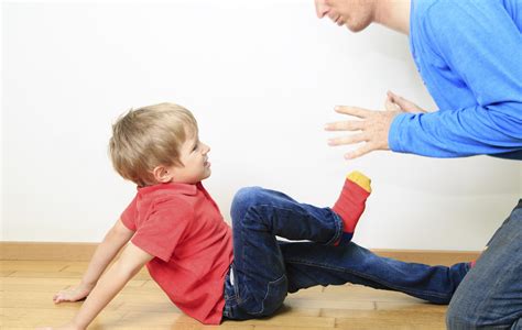5 Decade Study Reveals Fallout From Spanking Kids Cbs News