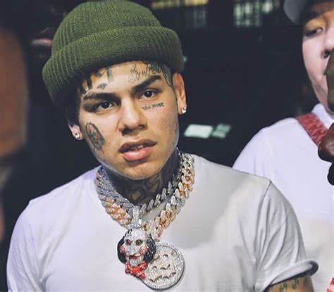 Tekashi 6ix9ine Biography Age Career Songs Girlfriend Net Worth