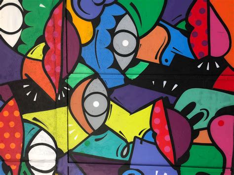 Download Abstract Faces Graffiti Street Art Wallpaper