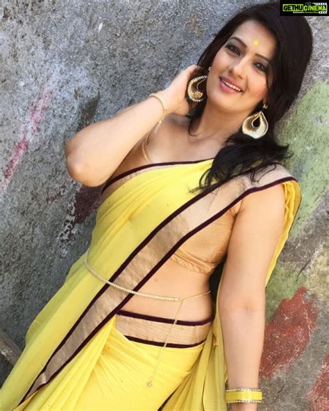 actress falguni rajani hd photos and wallpapers august 2020 gethu cinema