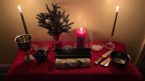 setting up a wiccan yule altar solitary wicca