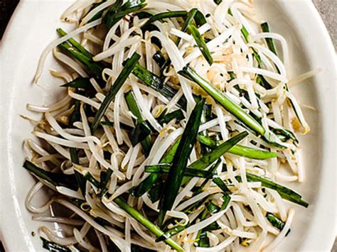 Stir Fried Bean Sprouts And Chinese Chives Recipe Sunset Magazine