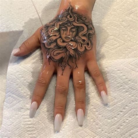 50 Mẫu Medusa Tattoo Meaning đậm Chất Thần Thoại