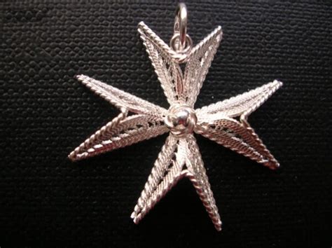 Silver Filigree Malta Cross Clarach
