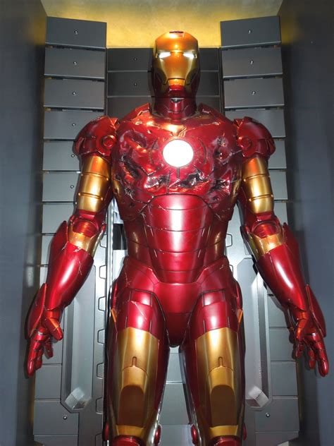 Hollywood Movie Costumes And Props Battle Damaged Iron Man Mark Iii