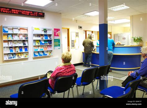Doctor Waiting Room Empty Hi Res Stock Photography And Images Alamy