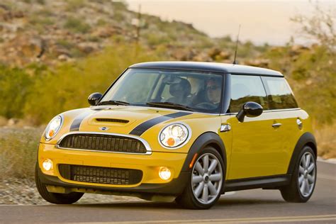 Mini Officially Retires The Color Mellow Yellow Motoringfile