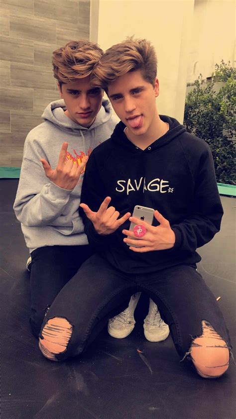Pin By Ember Salum On The Martinez Twins Martenez Twins Cute Twins Martinez Twins Wallpaper