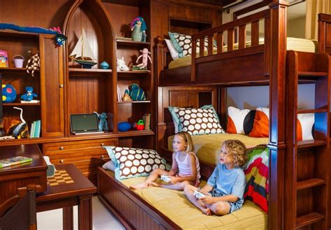 5 Hotels With Bunk Beds Your Kids Will Actually Want To Sleep In