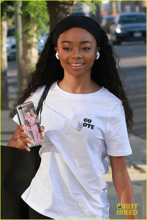 A media darling best known for her portrayal as emma ross on the fan favorite disney's jessie and bunk'd. Skai Jackson Has a Message For Fans While Heading To 'DWTS ...