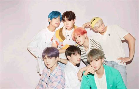 Juego de kpop (version boy groups). CONNECT, BTS: mega K-pop group ventures into visual arts