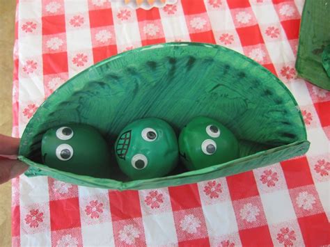 Peas In A Pod Your Preschooler Can Make Vegetable Crafts Letter P