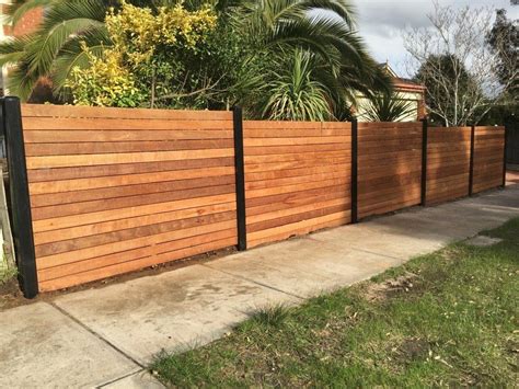 19 Wooden Fence Ideas To Match Your Modern Style Modern Fence Design