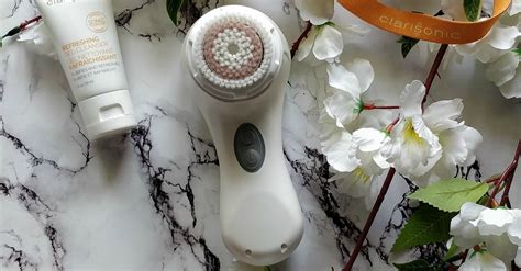 Clarisonic Mia 2 Facial Cleansing Brush Color White Review